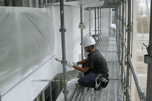 東京都江東区千石で防水工事・外壁塗装の費用を抑える！大規模修繕工事の成功ポイントと信頼できる業者選び。直施工で大幅コストカット！